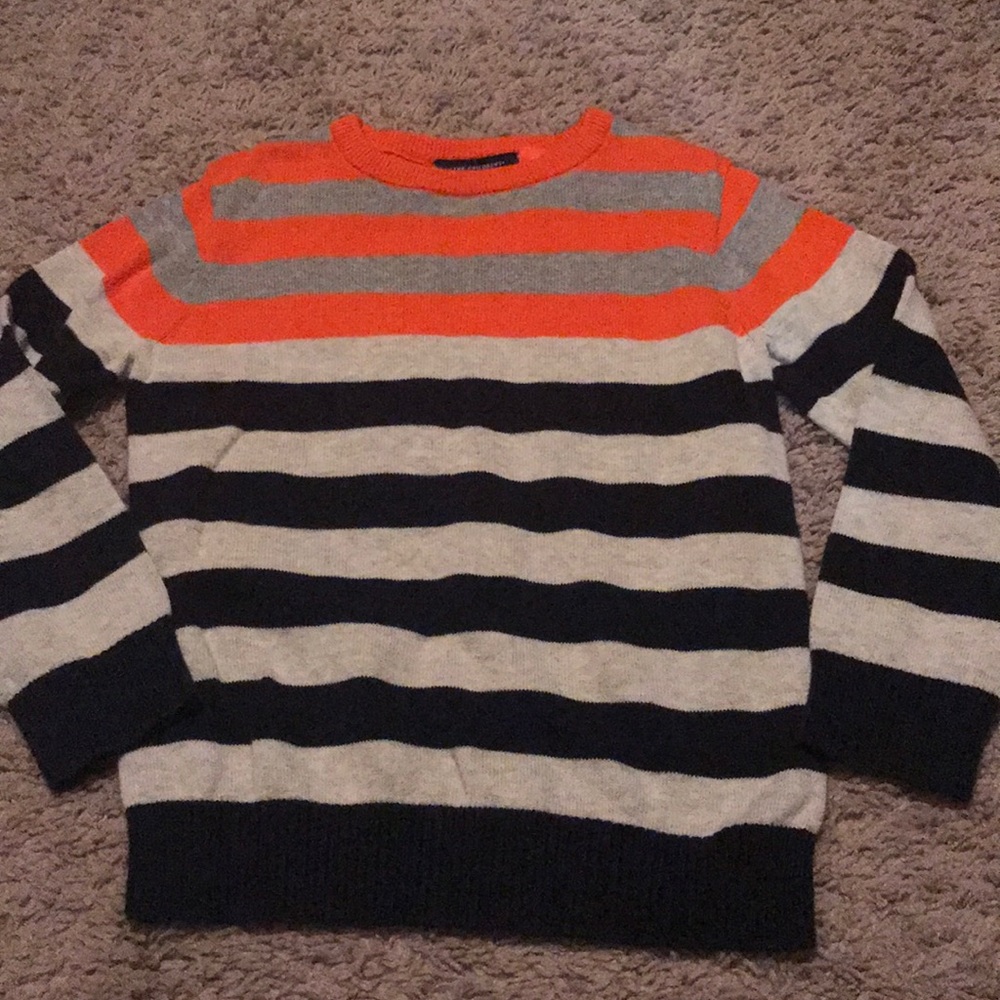 Boys size 4T sweater